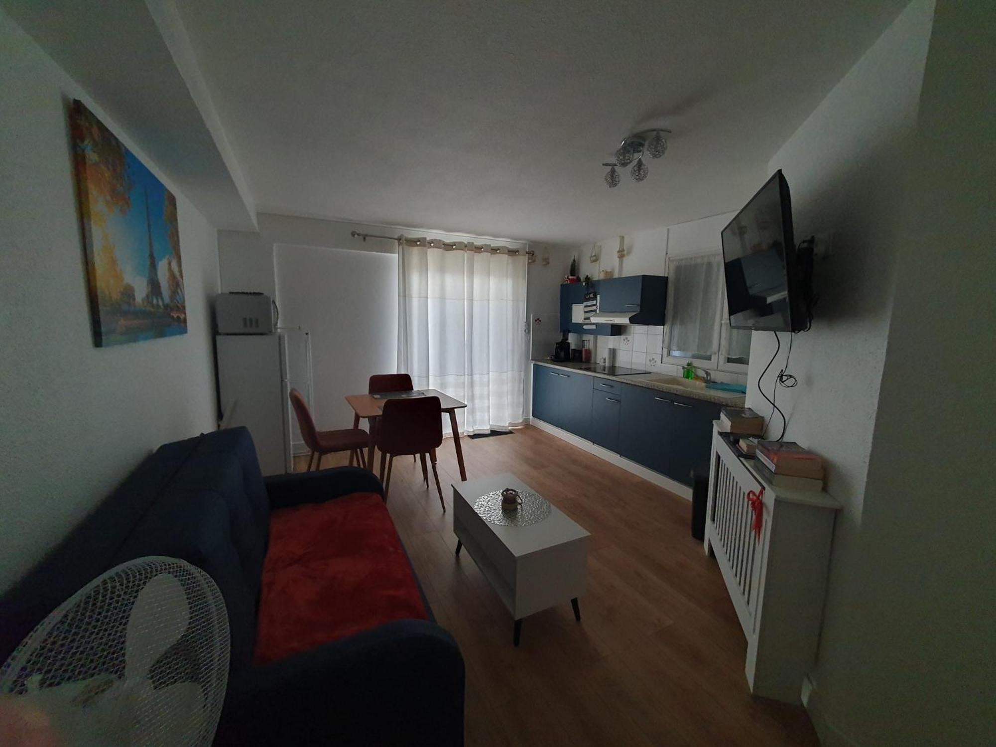 Studio Equipe Et Meuble St Cyprien Saint-Cyprien  Ngoại thất bức ảnh